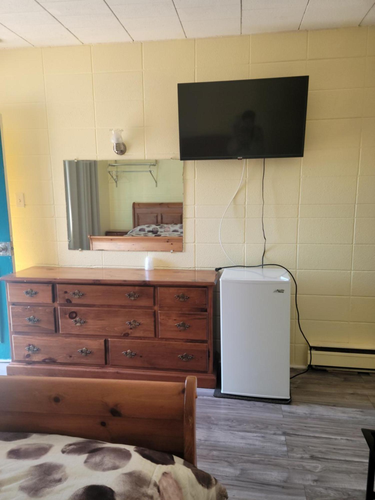 Olympia Motel Niagara Falls Room photo